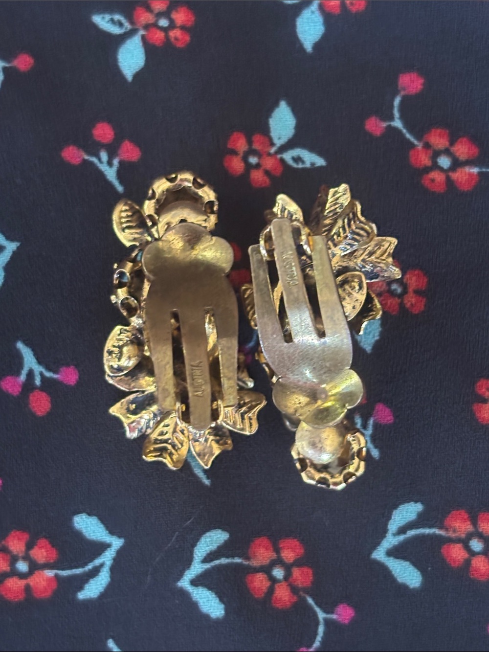 Signed Amourelle rhinestone Clip on climber Earrings - Picture 2 of 3